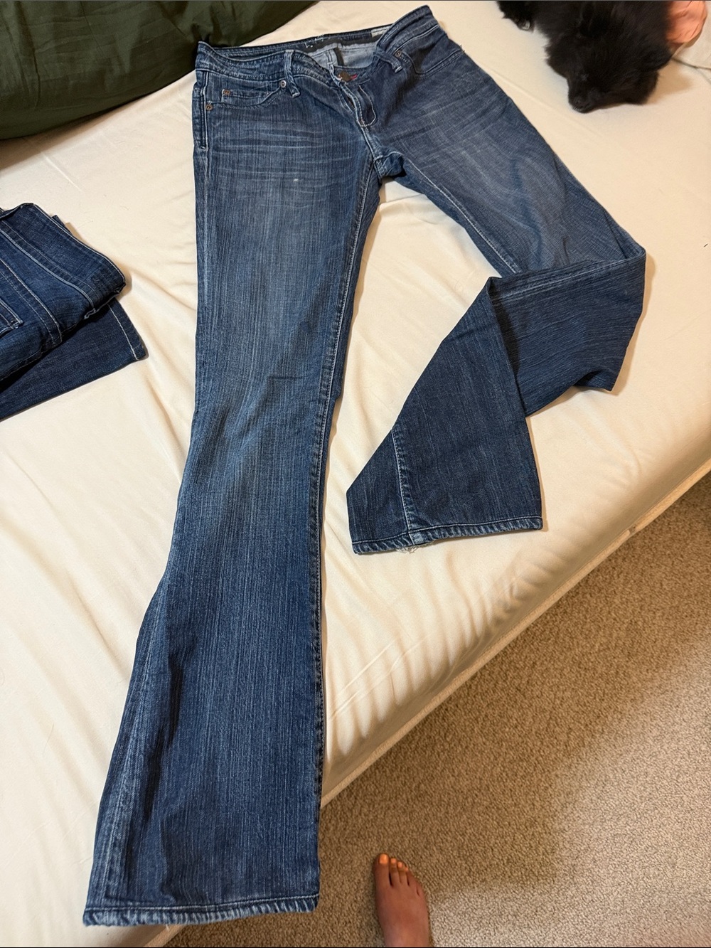 Women’s Flared Dark Blue Jeans